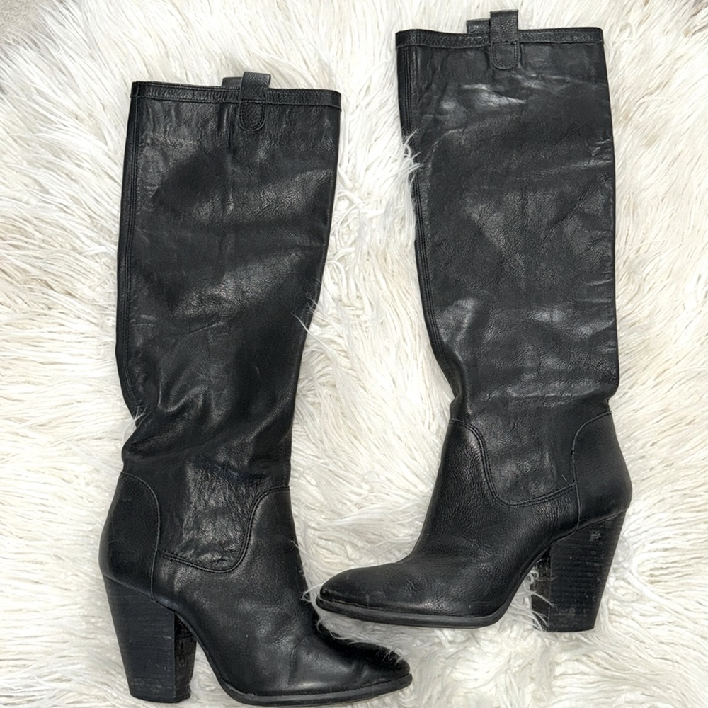Vince Camuto VP Braden knee high leather boots US 10